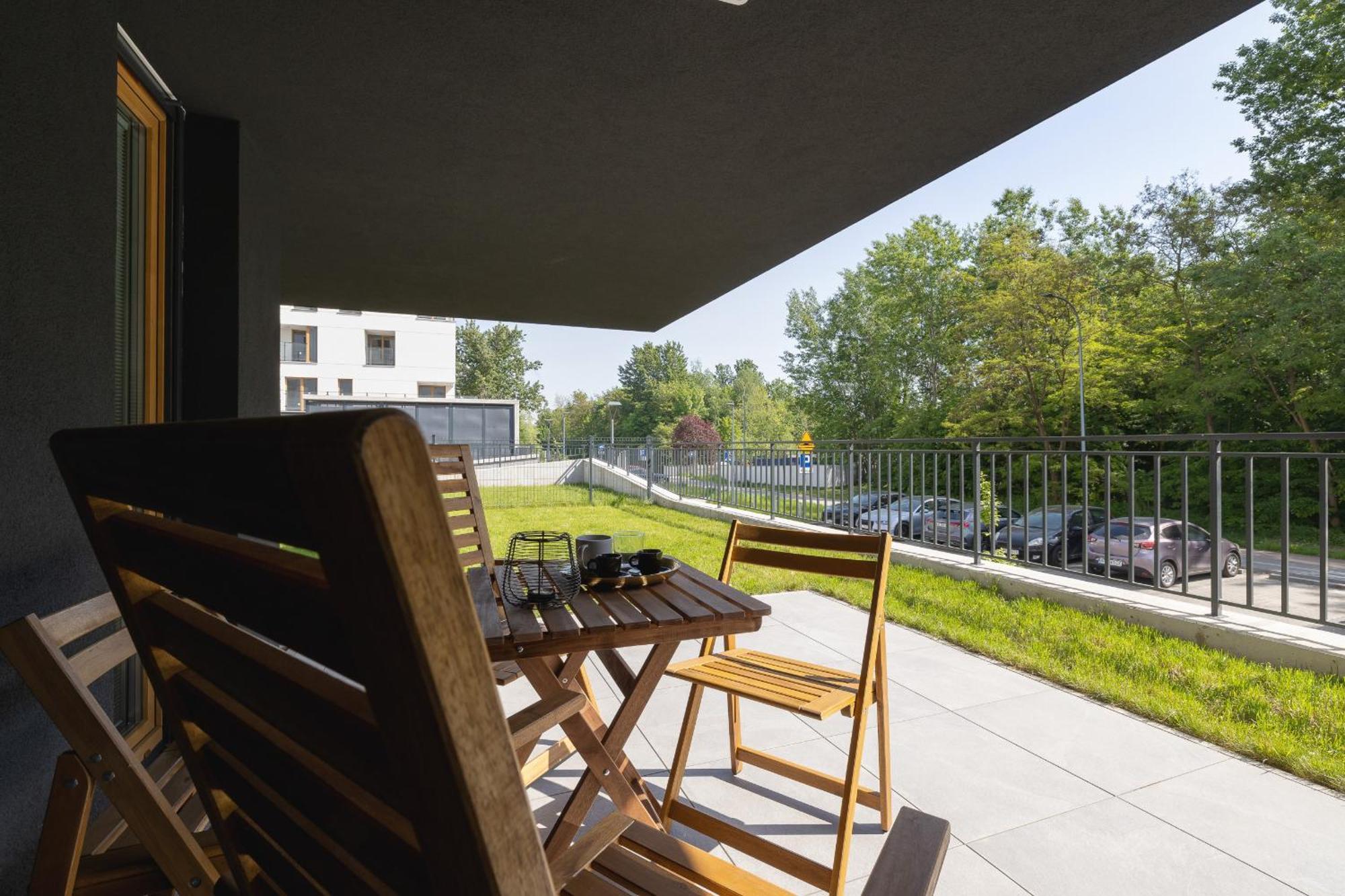 Luxury Two Bedroom With Terrace And Parking By Renters Prestige * Katovice
